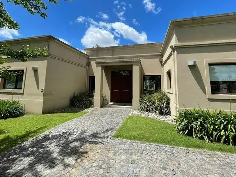 Casa en Venta en Barrio Privado Los Puentes