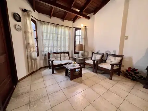 Casa en Venta en Castelar Norte, USD 140.000