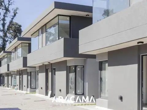 Depto Tipo Casa en Venta de 2 dormitorios
