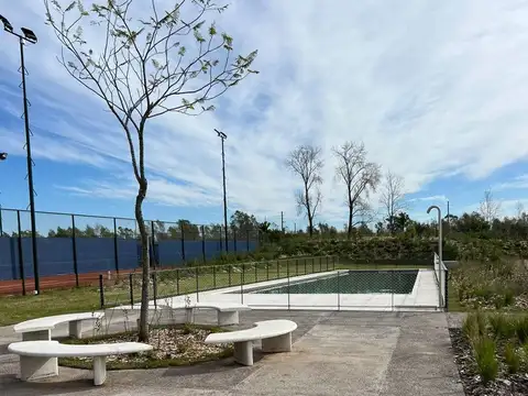 Avenida de los Lagos 200