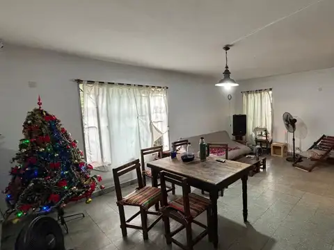 Casa 4 ambientes con 1 baño