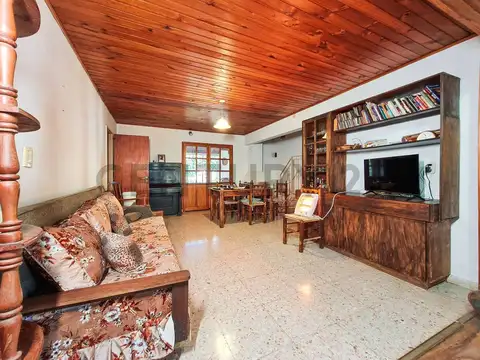 Casa en Venta con 1 cochera