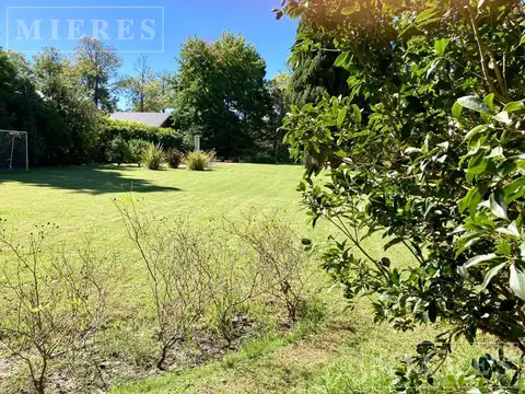 Lote de 1039m² en venta en Mayling Club de Campo