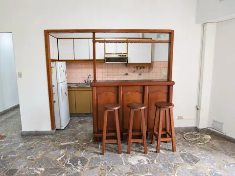 Departamento en Alquiler de 4 Ambientes en Villa Adelina