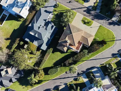 Funes Hills San Marino - Casa De 3 Dormitorios En Alquiler - Barrio Privado, Funes