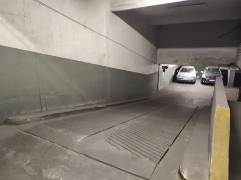 Cochera en Venta Cubierta