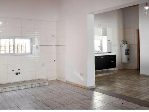 Casa en Venta 4 ambientes en Campiñas de Piñero