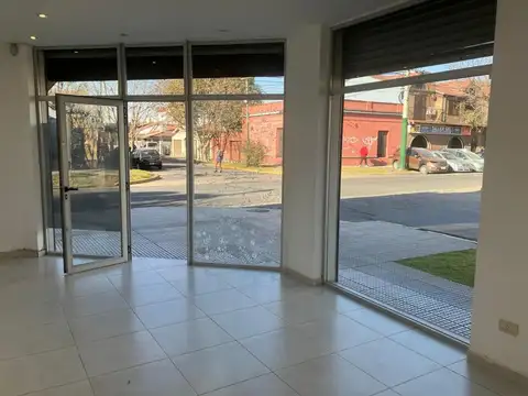 MR-2089 | LOCAL / OFICINA EN VENTA - ITUZAINGÓ NORTE
