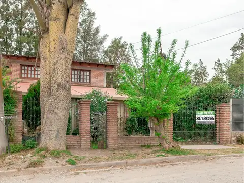 Calle Jamaica,  San Lorenzo