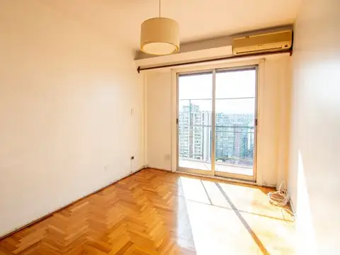 Avenida Maipú 1500 , Piso 22