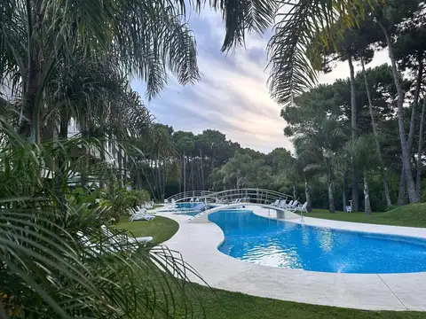 De las Hespéries e/ Boulevard Eros y Gulliver