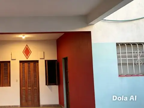 VIVIENDA MULTIFAMILIAR A RECICLAR PROPIEDAD DE RENTADE 677 m2 CON 2 LOCALES +CASA +DEPARTAMENTO 3 AMBIENTES EN TAPIALES
