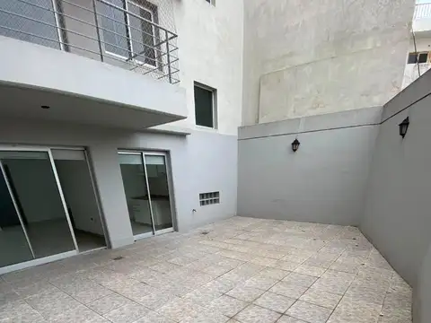 1 Amb c/ gran patio - Muy luminoso