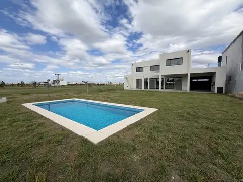 VENTA Casa 3 dormitorios. Don Mateo, Funes