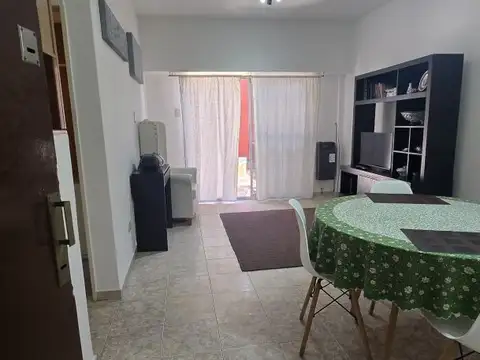 PH 3AMB CON PATIO SIN EXPENSAS en CASEROS LADO NORTE