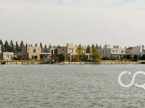 Venta de Lote Interno en Cruz del Sur