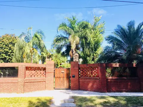 Casa en Venta con 1 cochera