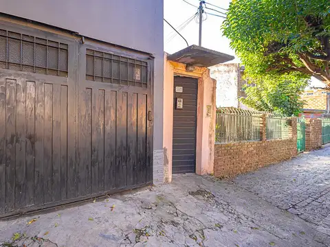 Depto Tipo Casa en Venta 50 años