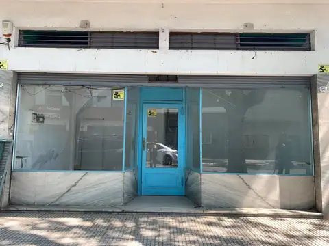 Villa del Parque Local 6x5 c/persiana automatica