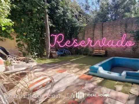 VENTA PH 3 ambientes con jardín y terraza.
