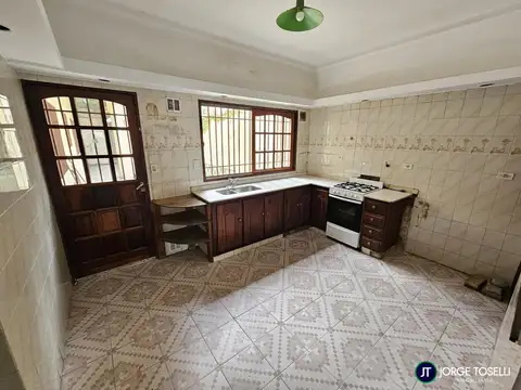 Depto Tipo Casa en Venta de 5 ambientes