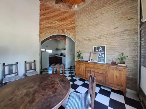 Casa 5 ambientes con 2 baños