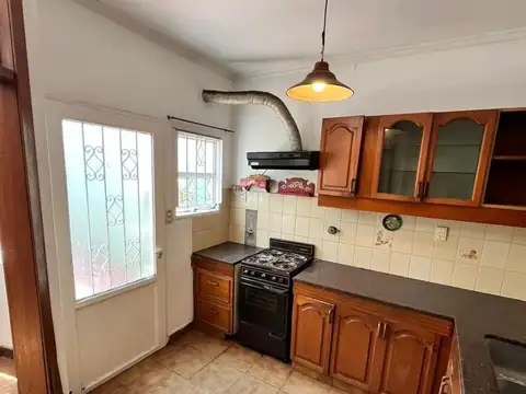 Depto Tipo Casa 5 ambientes con 2 baños
