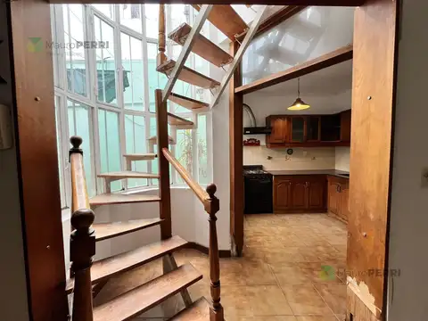 Depto Tipo Casa en Venta de 5 ambientes