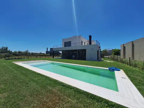 Casa en Casa en venta en Puertos Del Lago, Acacias, Escobar - 