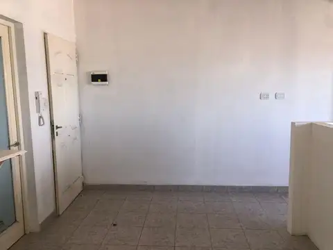 Av Roca 2234 , Piso 2