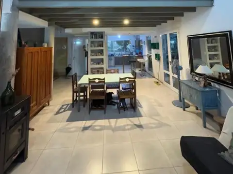 Exc.casa 3 dorm c/gge-pileta jardin B° Los Olmos Cerrillos