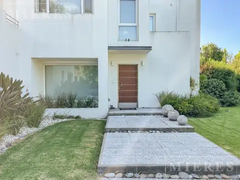 Casa en Venta en Mayling Club De Campo, USD 690.000
