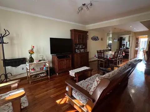 Depto Tipo Casa en Venta de 3 dormitorios