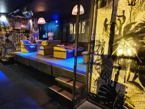 VENTA LOCAL CON ESTACIONAMIENTO CENTRO MENDOZA