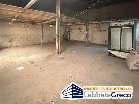 Galpon en Venta 20,23  mts Fondo