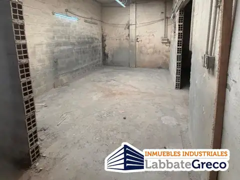 Galpon en Venta 11,02  mts Frente