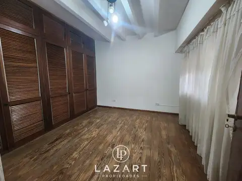 Depto Tipo Casa en Alquiler de 3 ambientes