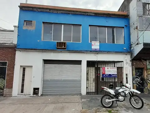 OFICINA 2 AMB C/2 PATIOS + DEPOSITO/COCHERAS.