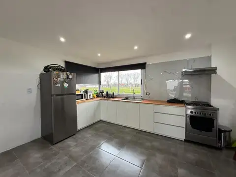 CASA EN VENTA CAMPANA