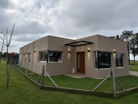 CASA EN VENTA CAMPANA