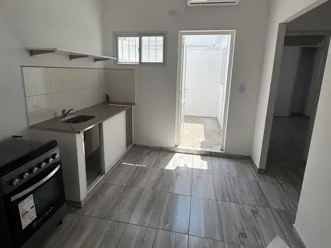 Depto Tipo Casa en Alquiler de 3 ambientes
