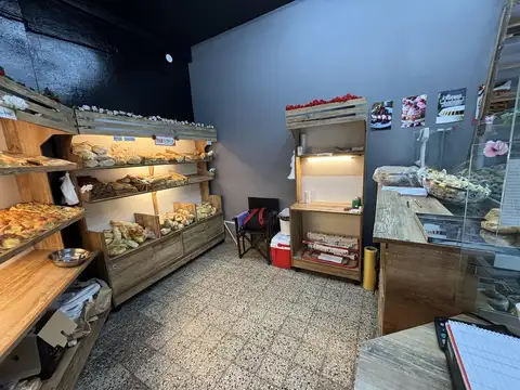 Local en Venta en Parque Chacabuco, USD 79.000