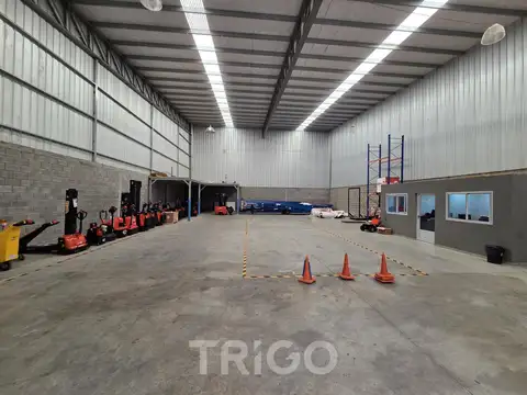 Galpon en Venta 35  mts Frente