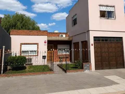 CASA EN VENTA EN GRAL RODRIGUEZ