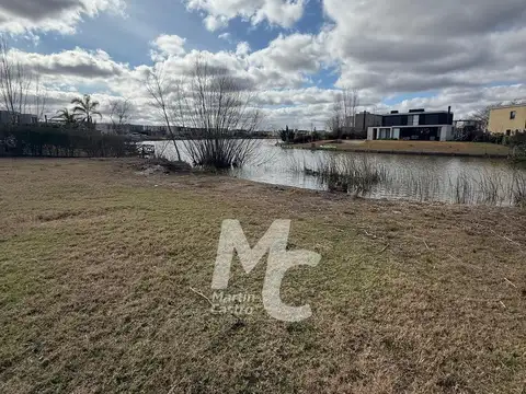 Terreno en Venta en El Cantón - Barrio Islas, USD 170.000