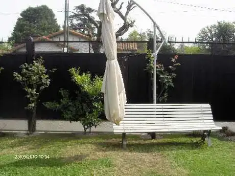 Casa en Venta con 3 cocheras