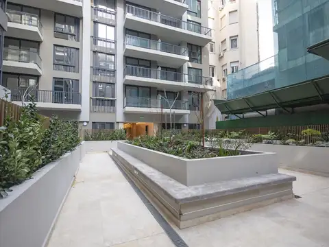 Departamento 4 ambientes con balcón aterrazado - OM Recoleta