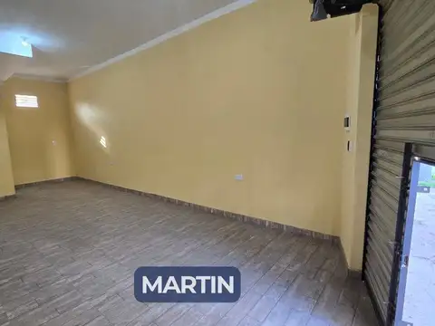 Local en Alquiler en Jose Clemente Paz, $ 530.000