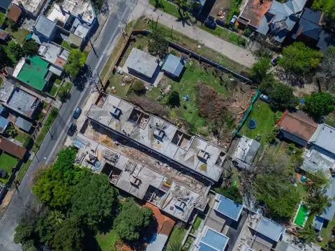 Venta Duplex 4 Ambientes Cochera Patio Ituzaingo