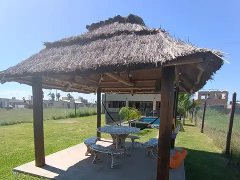 Casa - QUINCHO CON PILETA